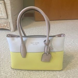 NWT White & Yellow Kate Spade Adjustable Crossbody